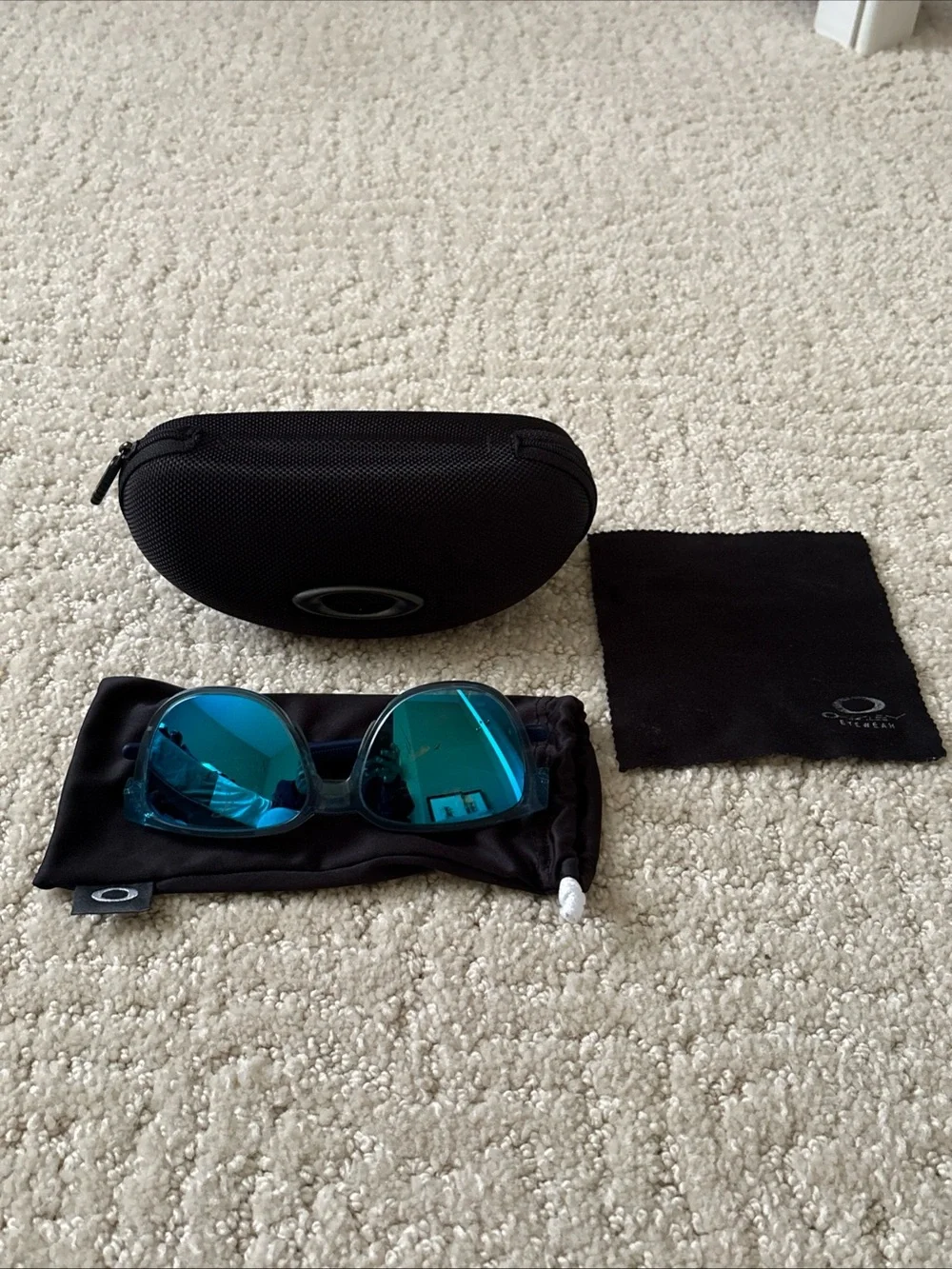 FRAMES ONLY - Oakley Actuator PRIZM Sunglasses Sapphire Blue, case, pouch, cloth